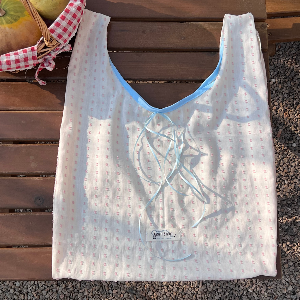 Airy Tote Bag