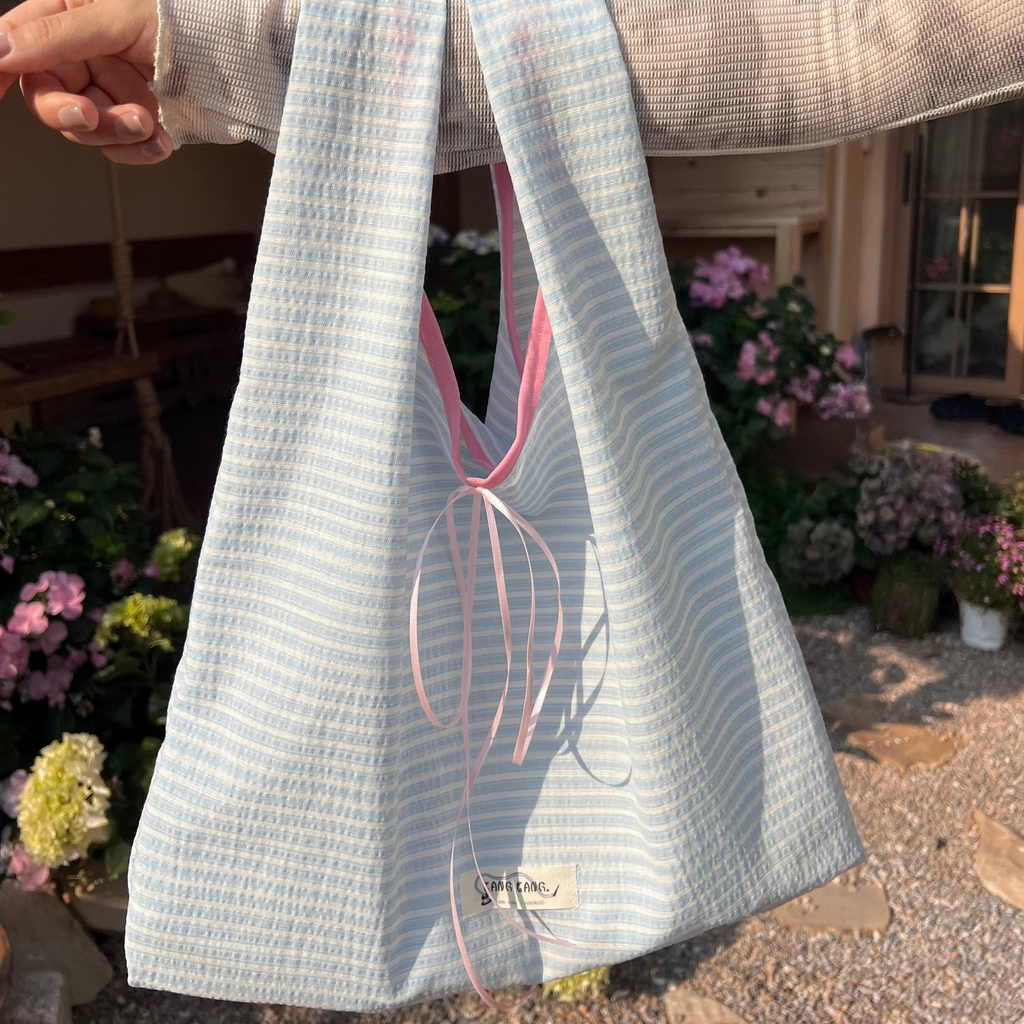 Airy Tote Bag
