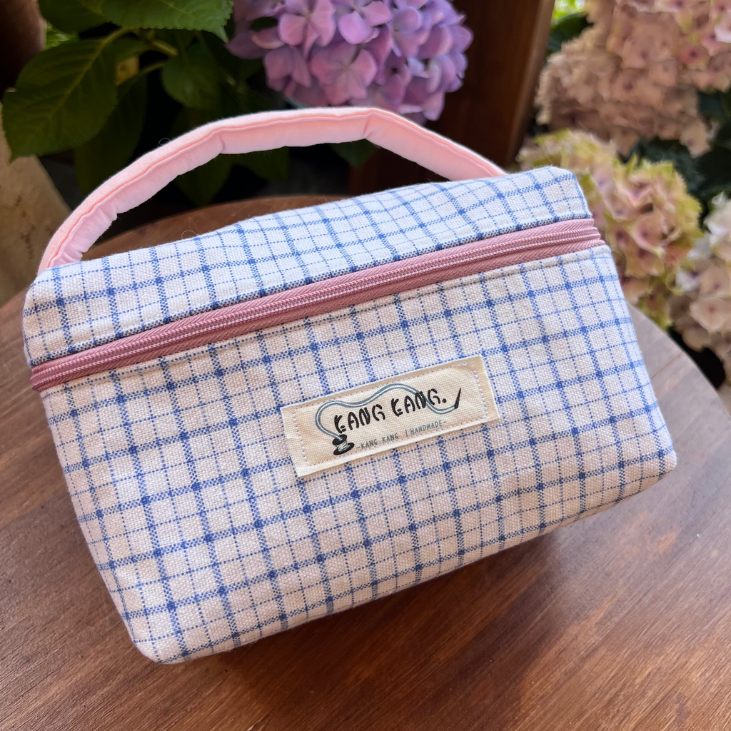 Colorblock Wash Bag